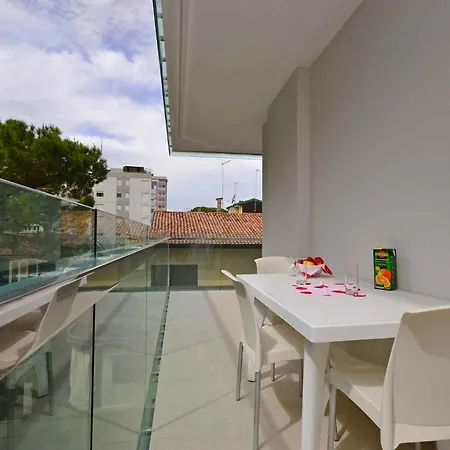 Apartment In Lignano 21656